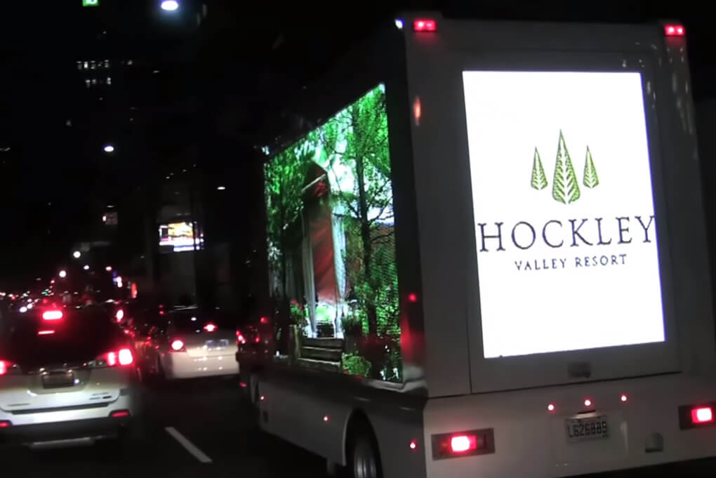 Digital Video Ads Truck in Torono Vanada